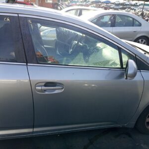 PUERTA DELANTERA DERECHA TOYOTA AVENSIS CROSS SPORT (T27)