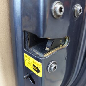 CERRADURA PUERTA TRASERA DERECHA SSANGYONG RODIUS