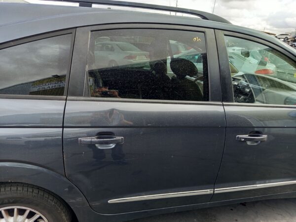 PUERTA TRASERA DERECHA SSANGYONG RODIUS