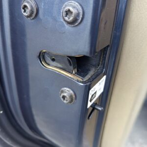 CERRADURA PUERTA TRASERA IZQUIERDA SSANGYONG RODIUS