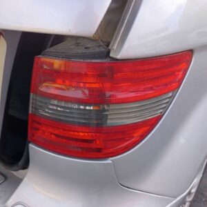 PILOTO TRASERO DERECHO MERCEDES-BENZ CLASE B (BM 245)