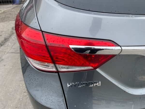 PILOTO TRASERO IZQUIERDO INTERIOR HYUNDAI I40 CW (VF)