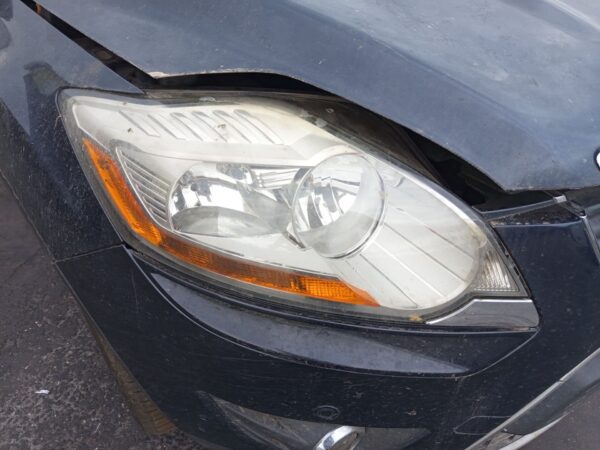 FARO DERECHO FORD KUGA (CBV)