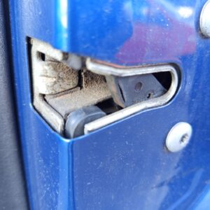 CERRADURA PUERTA DELANTERA DERECHA BMW SERIE 3 COMPACTO (E46)