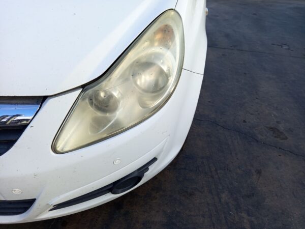 FARO IZQUIERDO OPEL CORSA D