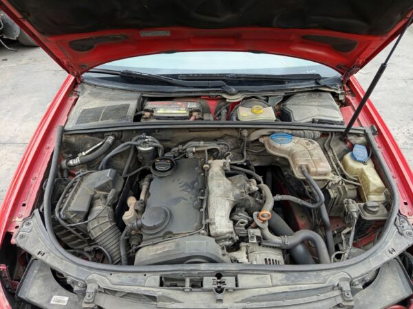 TRANSMISION DELANTERA IZQUIERDA AUDI A4 AVANT (8E)
