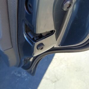 CERRADURA PUERTA TRASERA DERECHA VOLKSWAGEN POLO IV (9N3)