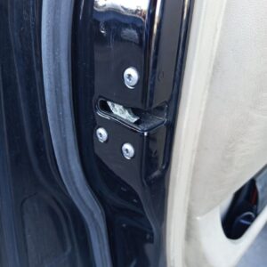 CERRADURA PUERTA DELANTERA IZQUIERDA KIA CARNIVAL