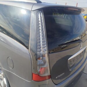 PILOTO TRASERO IZQUIERDO MITSUBISHI GRANDIS (NA0W)