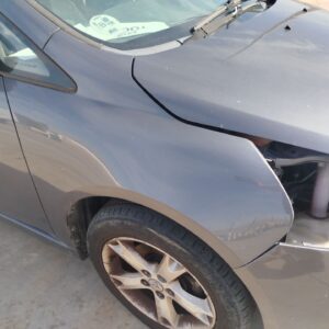 ALETA DELANTERA DERECHA MITSUBISHI GRANDIS (NA0W)