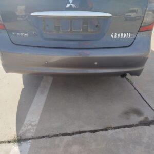 PARAGOLPES TRASERO MITSUBISHI GRANDIS (NA0W)