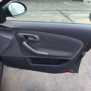 ELEVALUNAS DELANTERO DERECHO SEAT CORDOBA BERLINA (6L2)