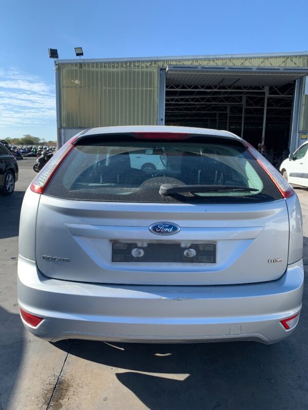 PUERTA TRASERA DERECHA FORD FOCUS BERLINA (CB4) - Imagen 4