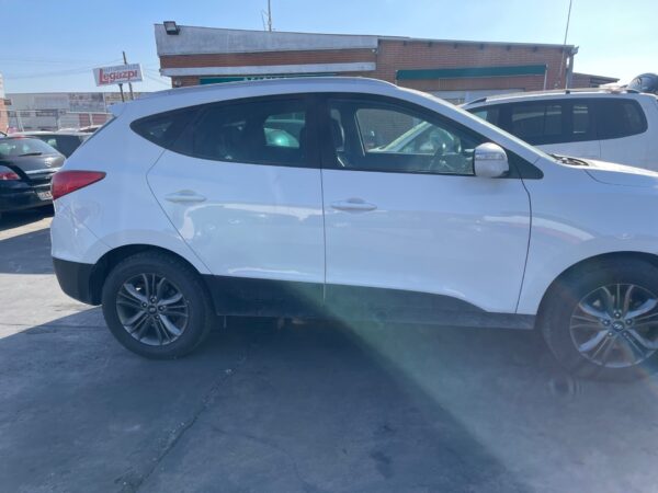 PUERTA TRASERA DERECHA HYUNDAI IX35 (EL/LM) - Imagen 4