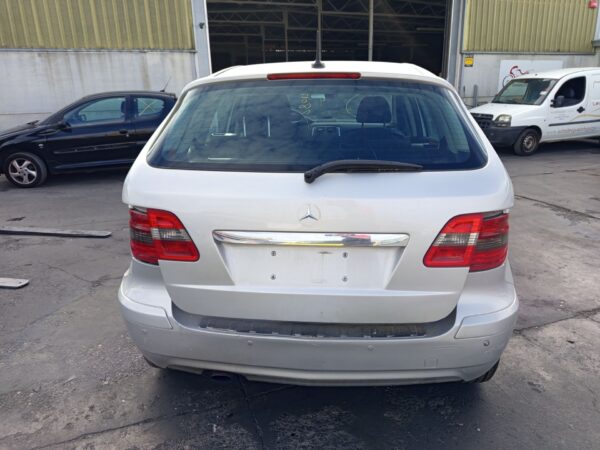 FARO IZQUIERDO MERCEDES-BENZ CLASE B (BM 245) - Imagen 2
