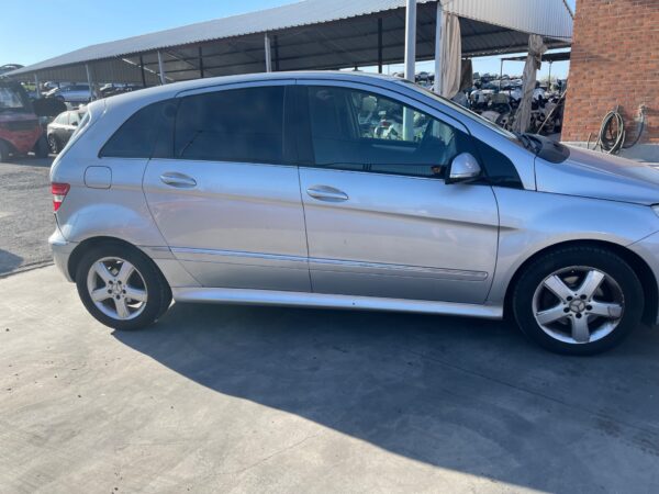 ELEVALUNAS TRASERO IZQUIERDO MERCEDES-BENZ CLASE B (BM 245)