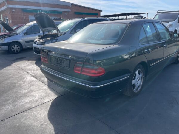 RADIADOR AGUA MERCEDES-BENZ CLASE E (BM 210) BERLINA - Imagen 3