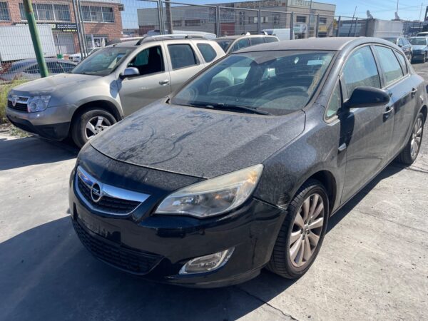 CERRADURA PUERTA TRASERA DERECHA OPEL ASTRA J BERLINA 5P - Imagen 3