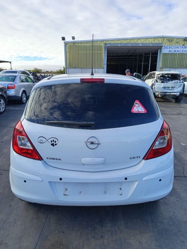 ALETA DELANTERA DERECHA OPEL CORSA D - Imagen 2