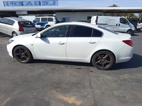 CAPO OPEL INSIGNIA BERLINA - Imagen 5