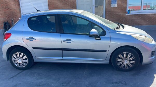 FARO IZQUIERDO PEUGEOT 207 - Imagen 2