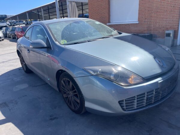 PARAGOLPES DELANTERO RENAULT LAGUNA III COUPE - Imagen 5