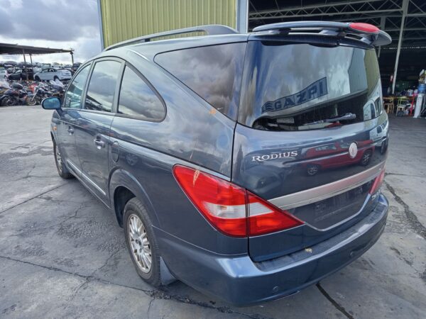 ALETA DELANTERA DERECHA SSANGYONG RODIUS - Imagen 2