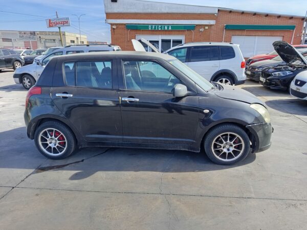 PILOTO TRASERO DERECHO SUZUKI SWIFT BERLINA (RS/MZ) - Imagen 2