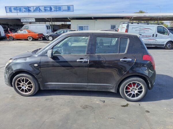 ALETA DELANTERA DERECHA SUZUKI SWIFT BERLINA (RS/MZ) - Imagen 4
