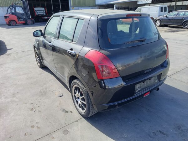 PUERTA TRASERA IZQUIERDA SUZUKI SWIFT BERLINA (RS/MZ) - Imagen 5