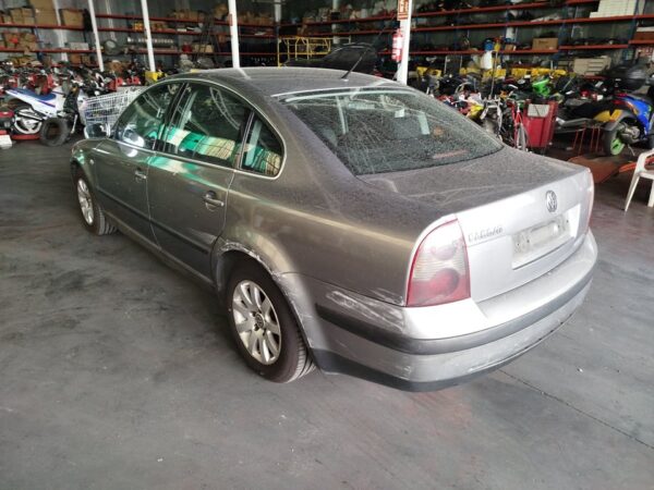 CENTRALITA MOTOR UCE VOLKSWAGEN PASSAT BERLINA (3B3) - Imagen 4