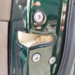 CERRADURA PUERTA DELANTERA DERECHA TOYOTA PRIUS (NHW11)