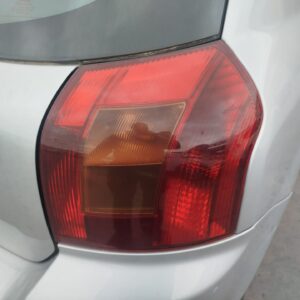 PILOTO TRASERO DERECHO TOYOTA COROLLA (E12)