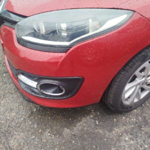 PARAGOLPES DELANTERO RENAULT MEGANE III BERLINA 5P