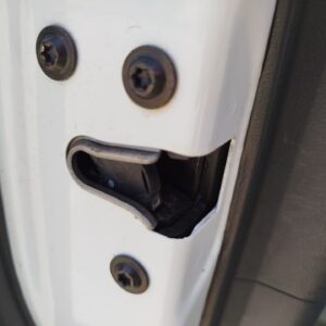 CERRADURA PUERTA DELANTERA IZQUIERDA CHEVROLET AVEO BERLINA