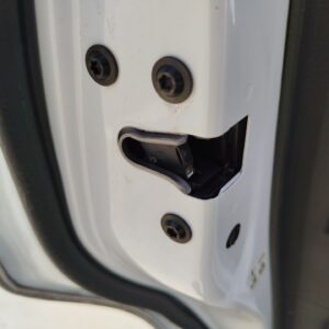 CERRADURA PUERTA TRASERA IZQUIERDA CHEVROLET AVEO BERLINA