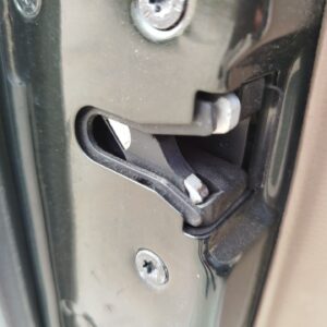 CERRADURA PUERTA DELANTERA IZQUIERDA VOLVO XC70