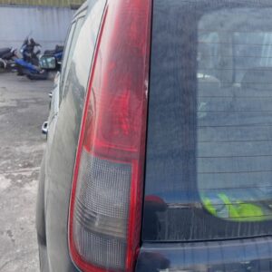 PILOTO TRASERO IZQUIERDO NISSAN X-TRAIL (T30)