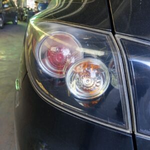 PILOTO TRASERO IZQUIERDO MAZDA 3 BERLINA (BK)