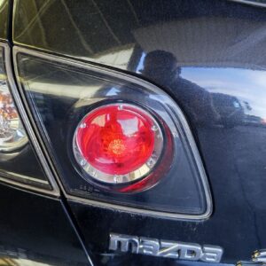 PILOTO TRASERO IZQUIERDO INTERIOR MAZDA 3 BERLINA (BK)