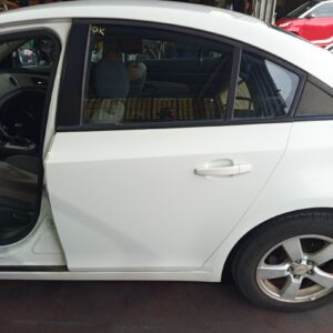 PUERTA TRASERA IZQUIERDA CHEVROLET CRUZE
