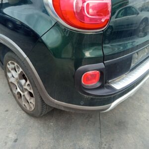 PARAGOLPES TRASERO FIAT 500L (330)