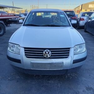 PARAGOLPES DELANTERO VOLKSWAGEN PASSAT BERLINA (3B3)