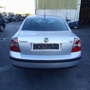 TAPA MALETERO VOLKSWAGEN PASSAT BERLINA (3B3)