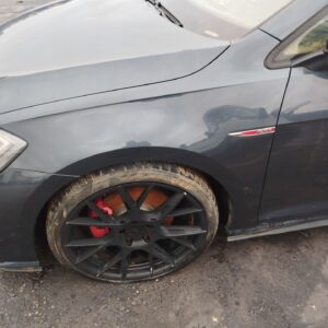 ALETA DELANTERA IZQUIERDA VOLKSWAGEN GOLF VII BERLINA (BQ1/BE2)