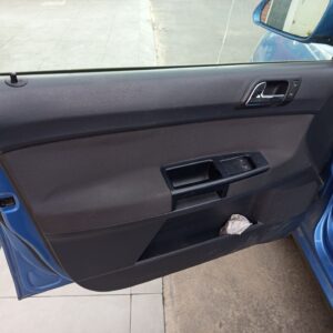 ELEVALUNAS DELANTERO IZQUIERDO VOLKSWAGEN POLO IV (9N3)