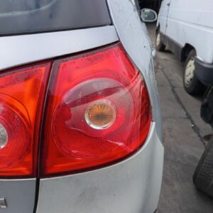 PILOTO TRASERO DERECHO VOLKSWAGEN GOLF V (1K1)(10.2003)