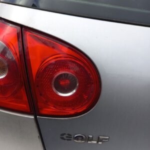 PILOTO TRASERO IZQUIERDO INTERIOR VOLKSWAGEN GOLF V (1K1)(10.2003)