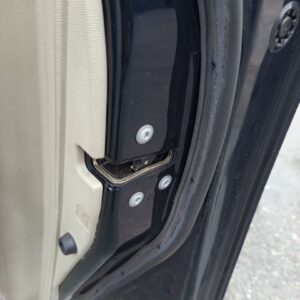 CERRADURA PUERTA DELANTERA DERECHA TOYOTA AVENSIS CROSS SPORT (T27)