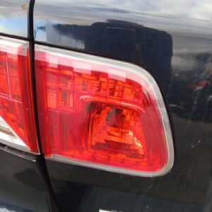 PILOTO TRASERO IZQUIERDO INTERIOR TOYOTA AVENSIS CROSS SPORT (T27)